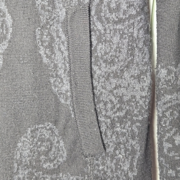 Cynthia Rowley Active Black Gray Paisley Full Double Zip Sweater Jacket Size XS - Picture 4 of 7